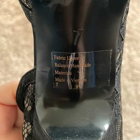 Lulu Townsend Black Lace Heels - Picture 6 of 6